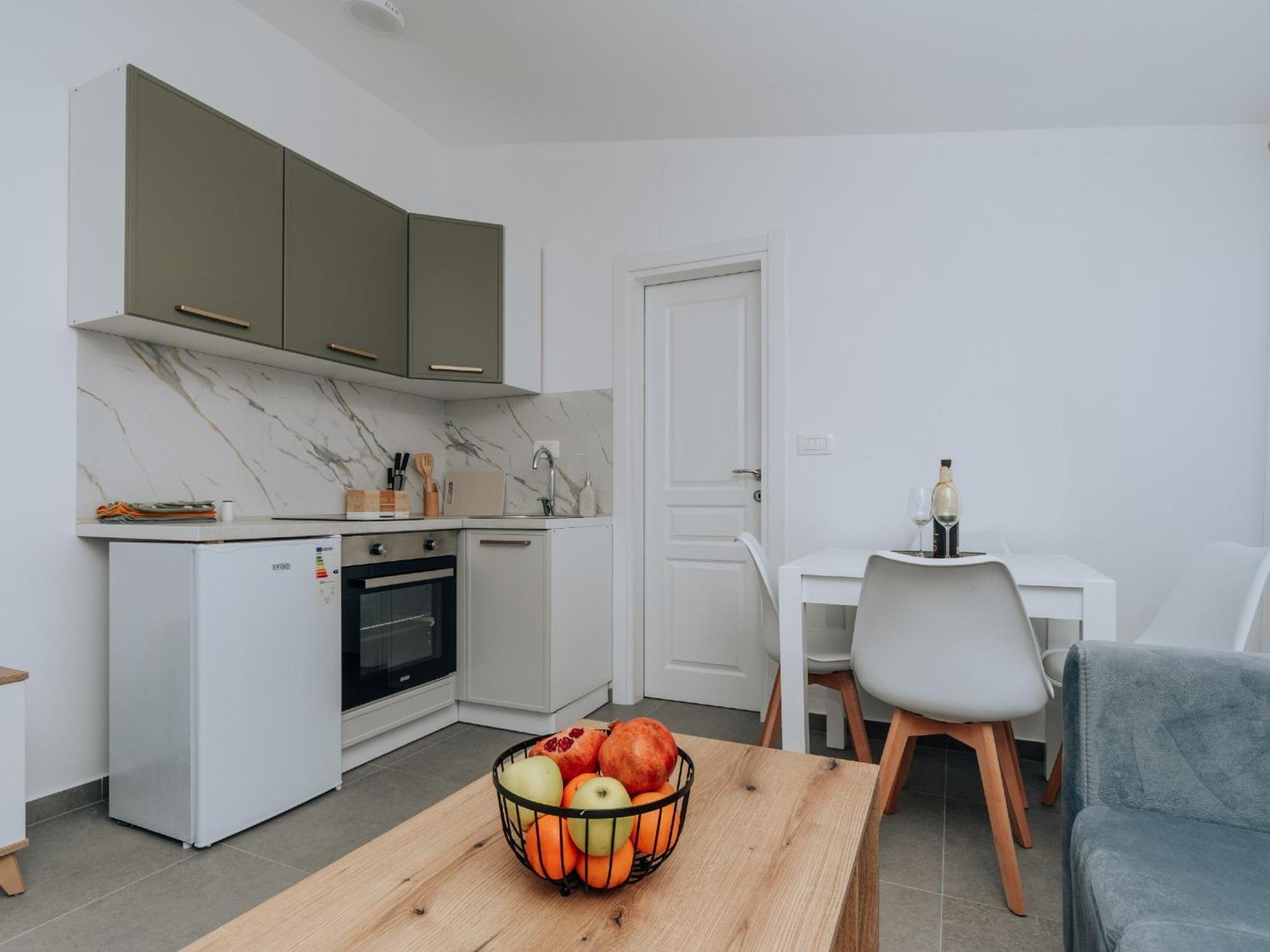 Apartments Milivojevic Bar Luaran gambar