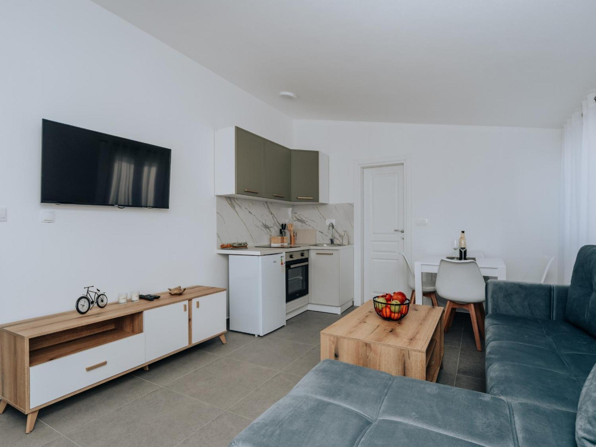 Apartments Milivojevic Bar Luaran gambar