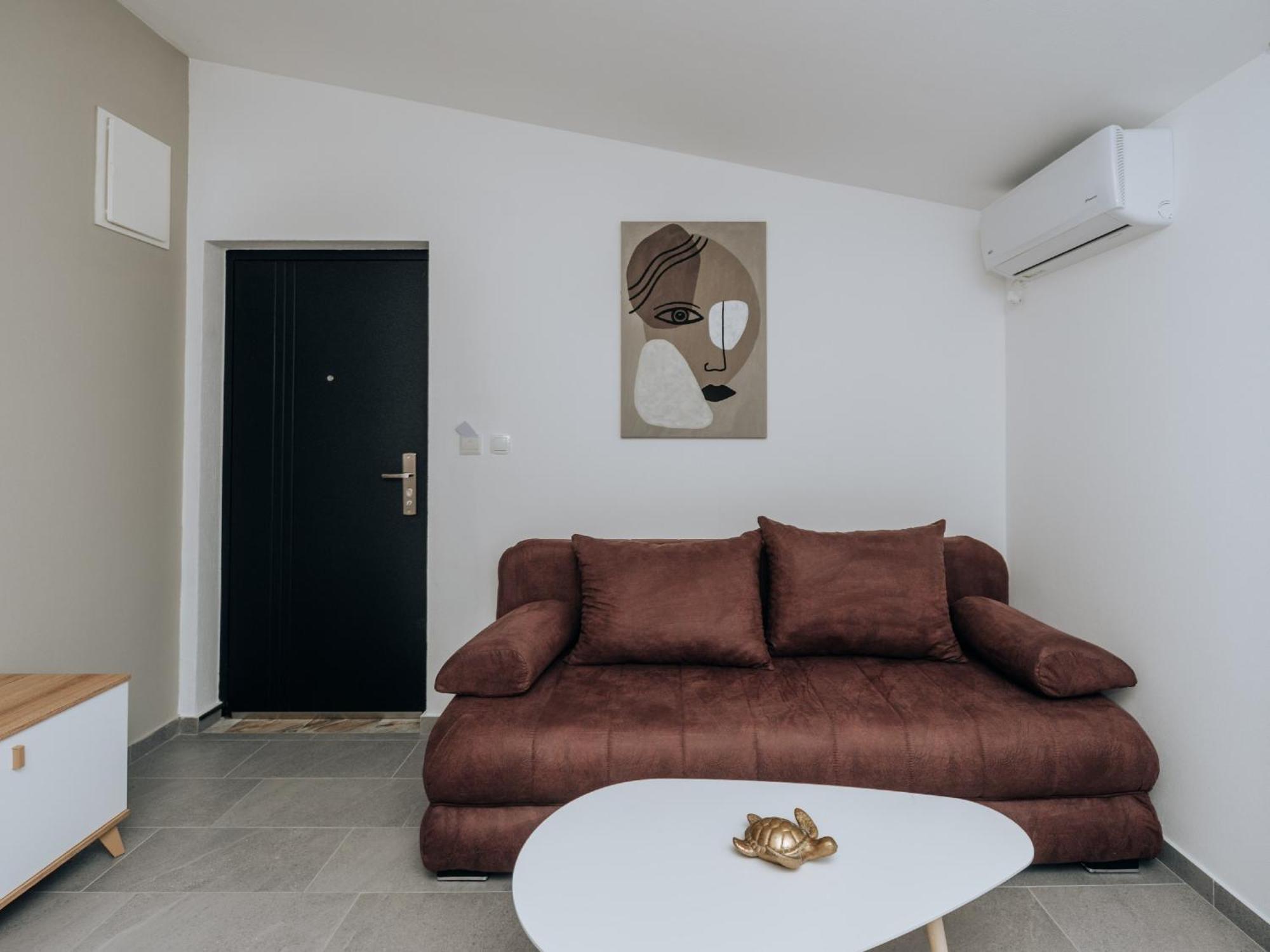 Apartments Milivojevic Bar Luaran gambar