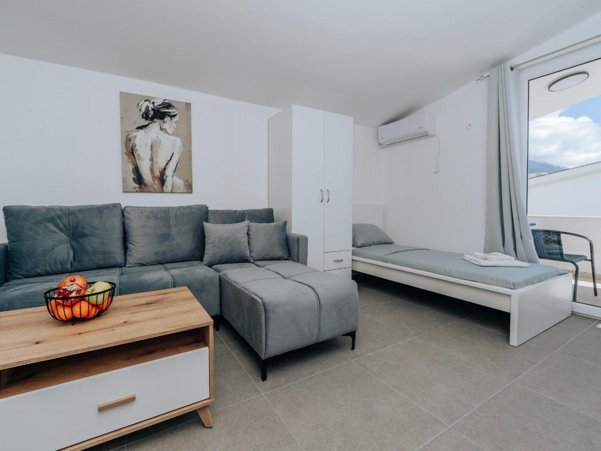 Apartments Milivojevic Bar Luaran gambar