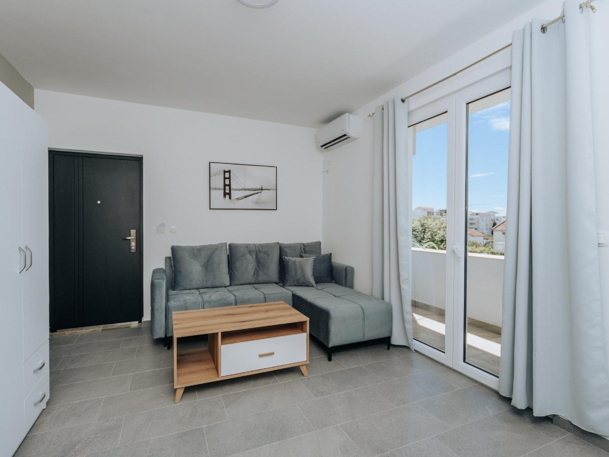 Apartments Milivojevic Bar Luaran gambar