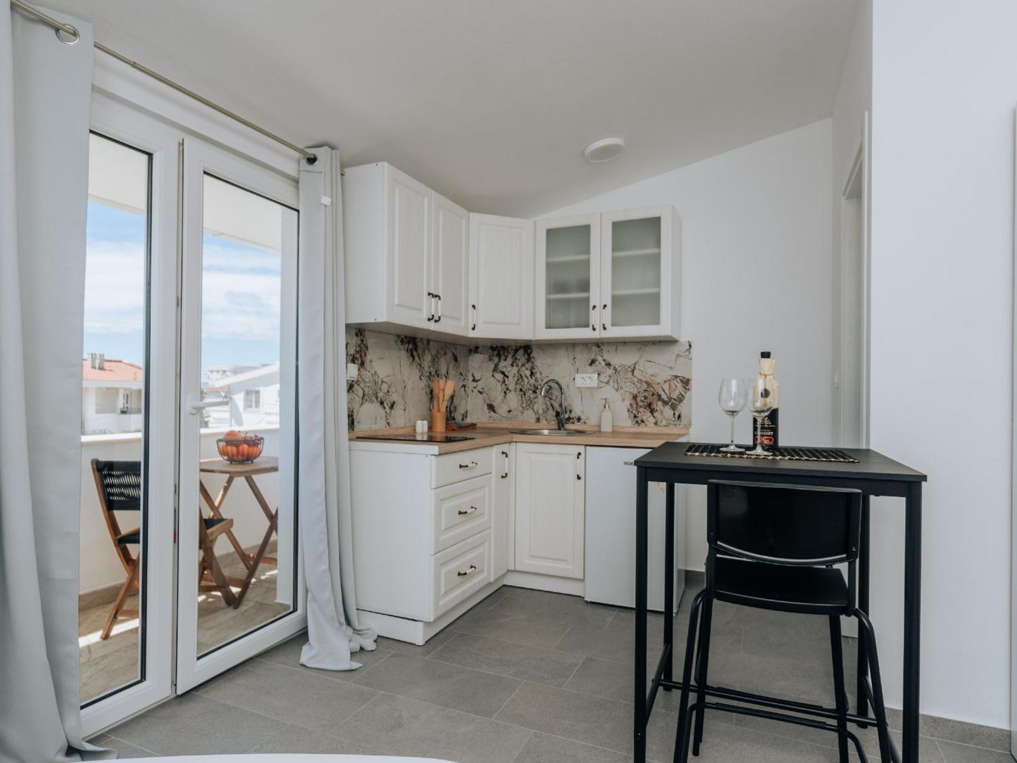Apartments Milivojevic Bar Luaran gambar