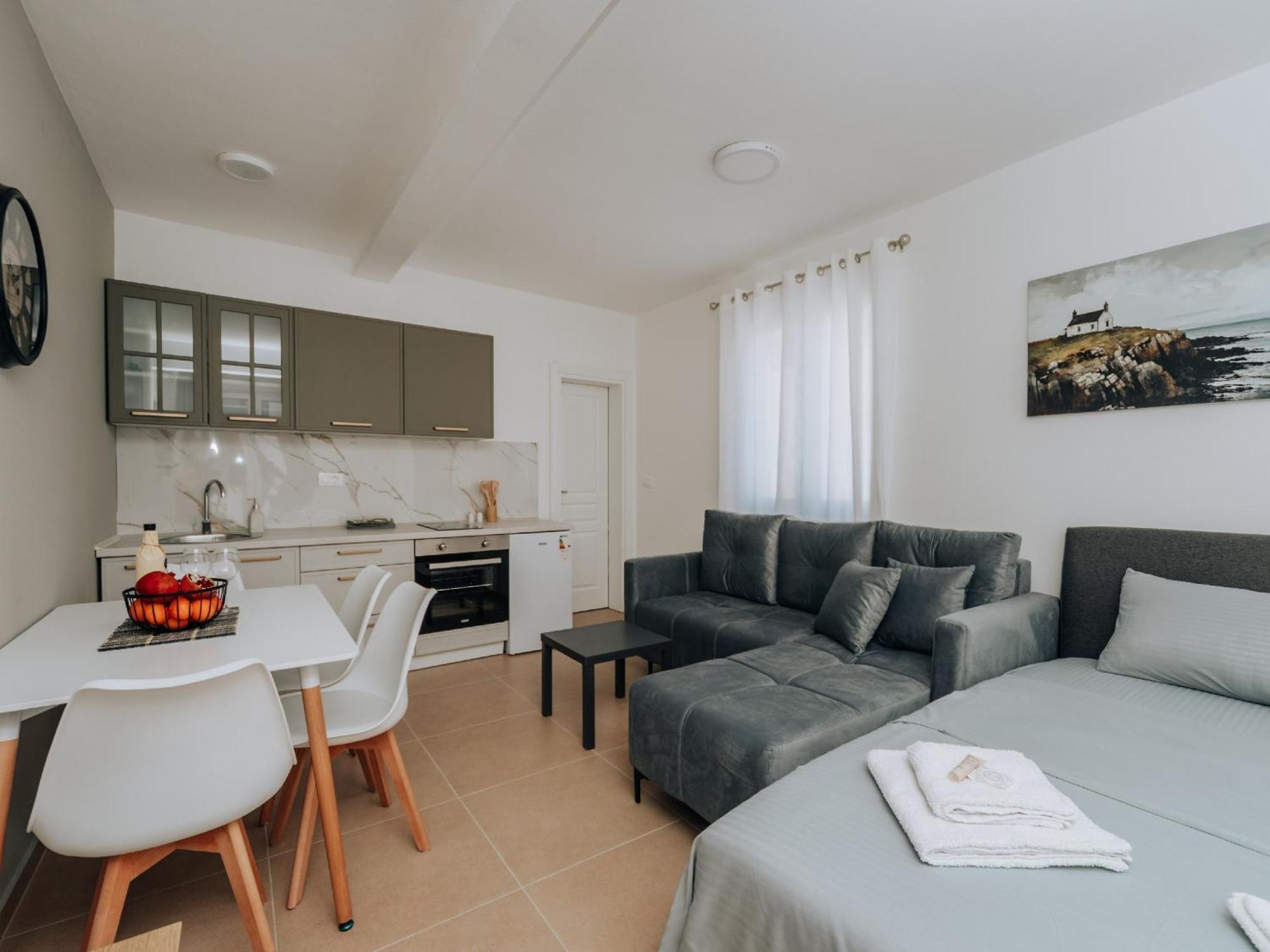 Apartments Milivojevic Bar Luaran gambar