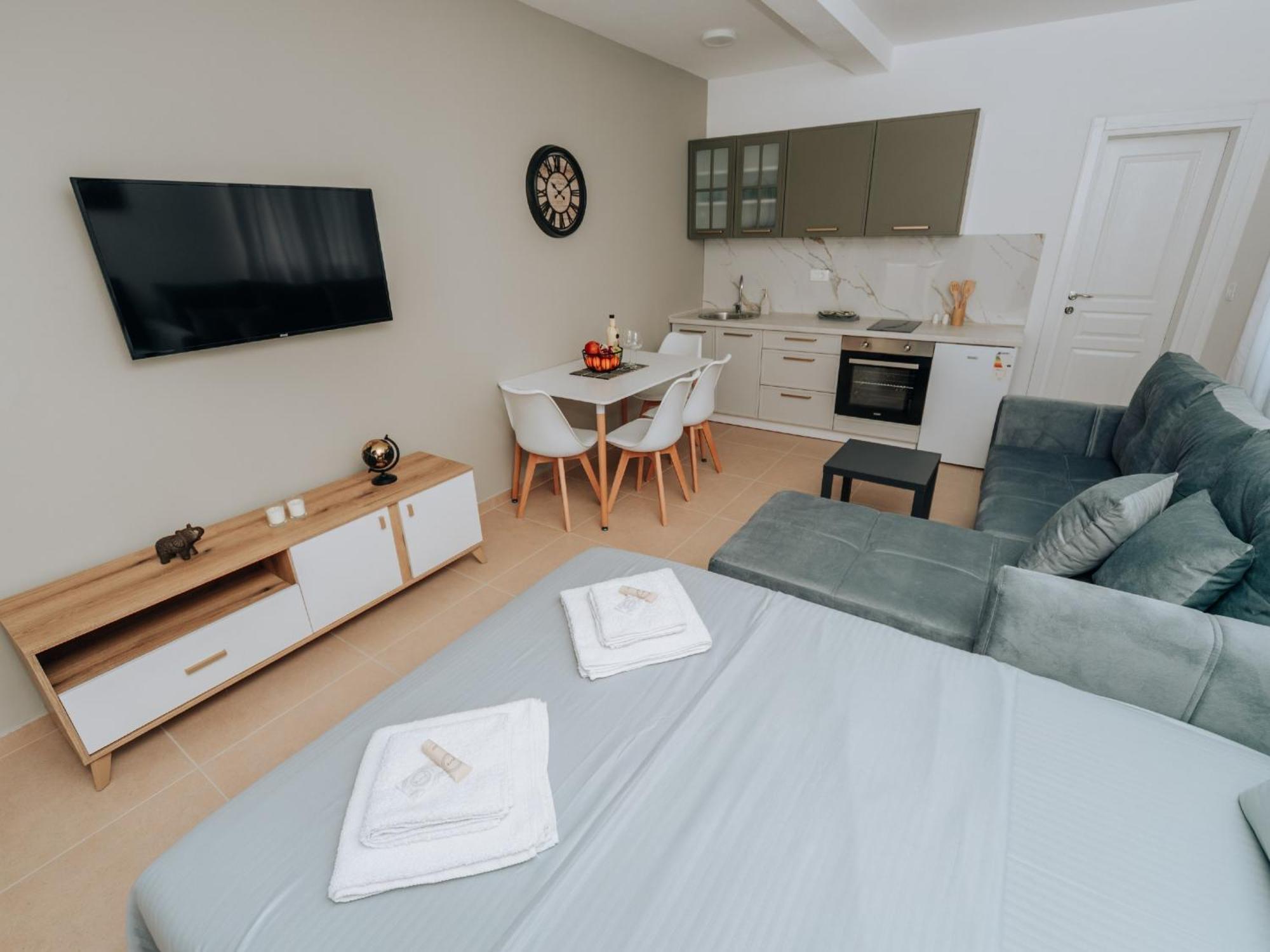 Apartments Milivojevic Bar Luaran gambar