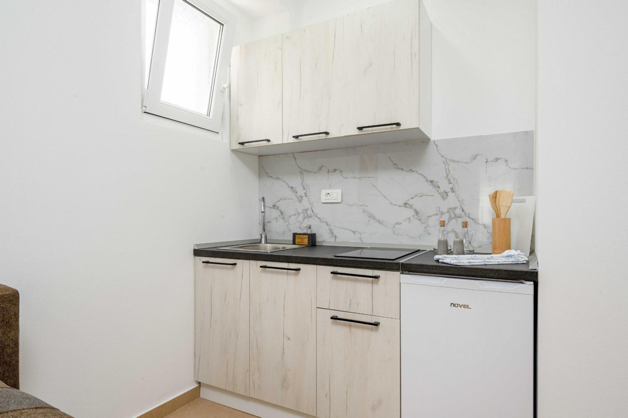 Apartments Milivojevic Bar Bilik gambar