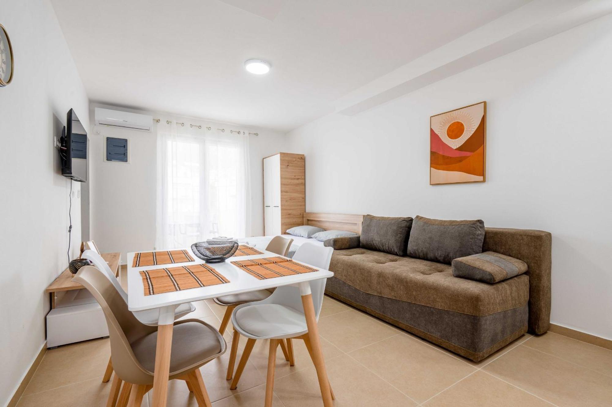 Apartments Milivojevic Bar Luaran gambar