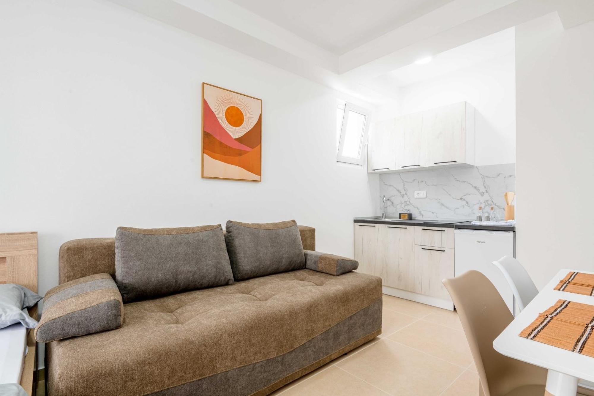 Apartments Milivojevic Bar Bilik gambar