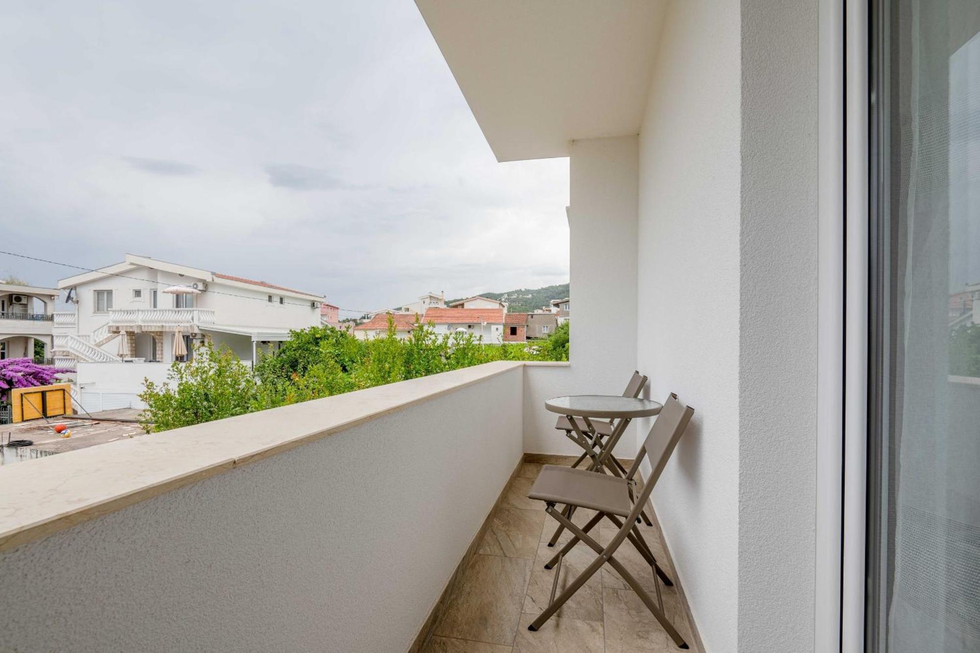 Apartments Milivojevic Bar Bilik gambar